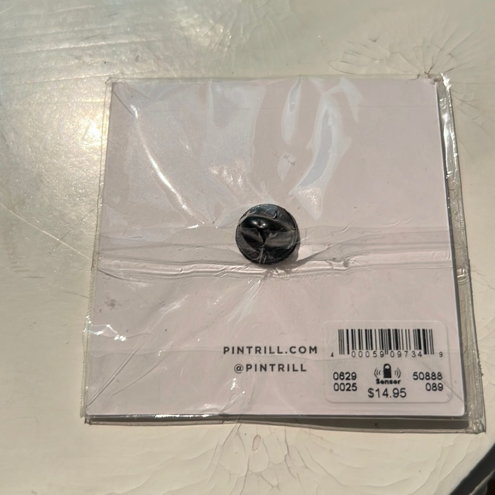 Drake Pin - Picture 3 of 3